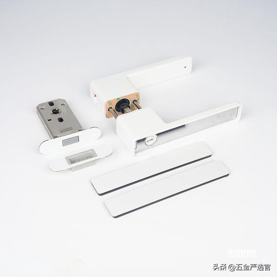 全屋定制的五金配件有哪些品牌推荐？